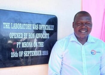 Never stop trying, Masunungure urges Rutanhira students