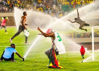 CAF CONDITIONALLY ALLOWS 10,000 FANS BACK INTO ZIMBABWE STADIUM